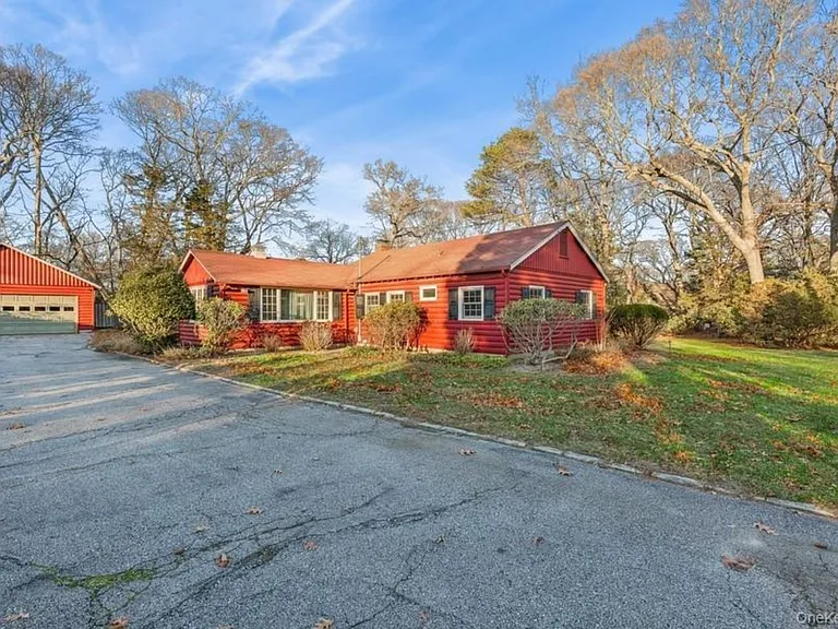 1850 Sterling Rd — Photo 1