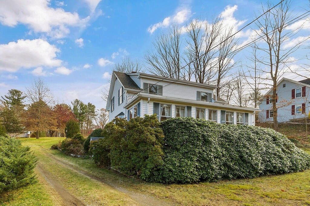 291 Locust St, Danvers, MA 01923 Zillow