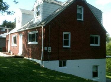 2nd image of 193 Wyoming St