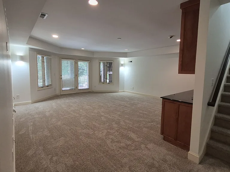 4413 Turnberry Cir — Photo 29
