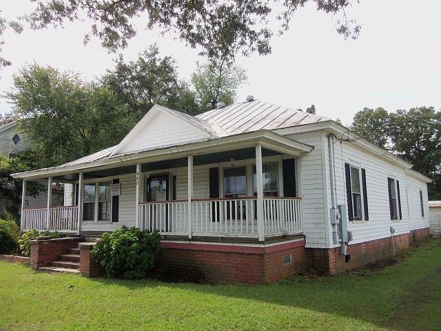 1st image of 448 Chicora St