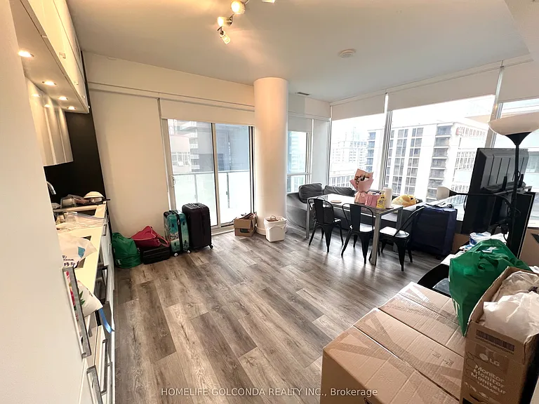 15 Grenville St #1209 — Photo 2