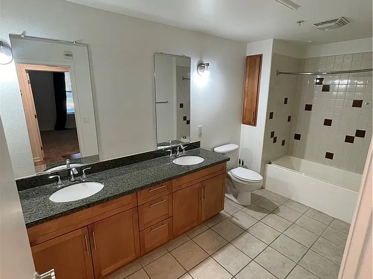 530 S Primrose Ave — Photo 13