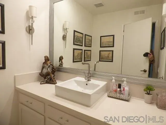 6743 Fashion Hills Blvd — Photo 21