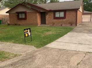 229 Bastrop St, Angleton, TX 77515