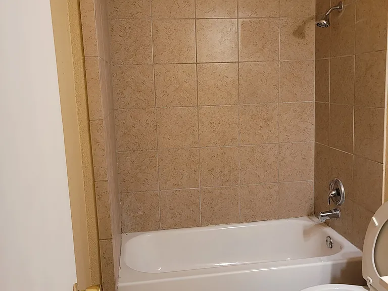 5906 Fairshire — Photo 3