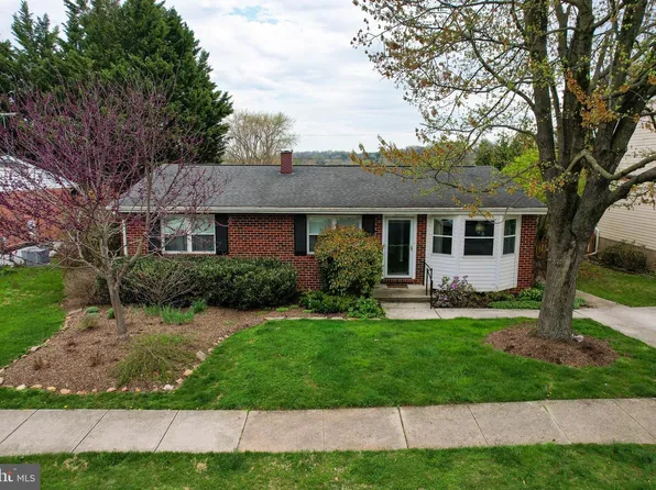 10113 Daventry Dr, Cockeysville, MD 21030