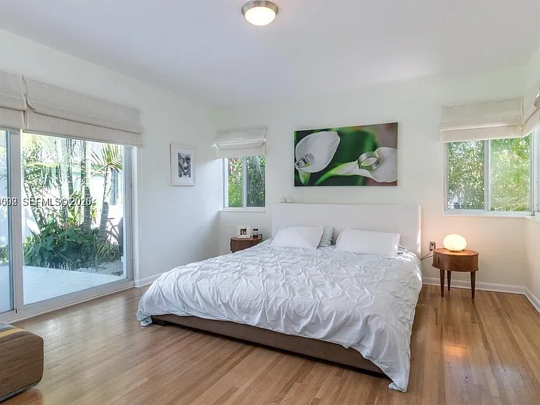 1123 Bay Dr — Photo 11