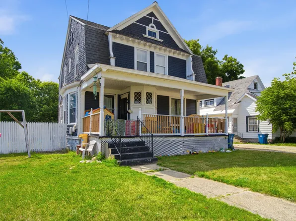 211 N Pine St, Evart, MI 49631