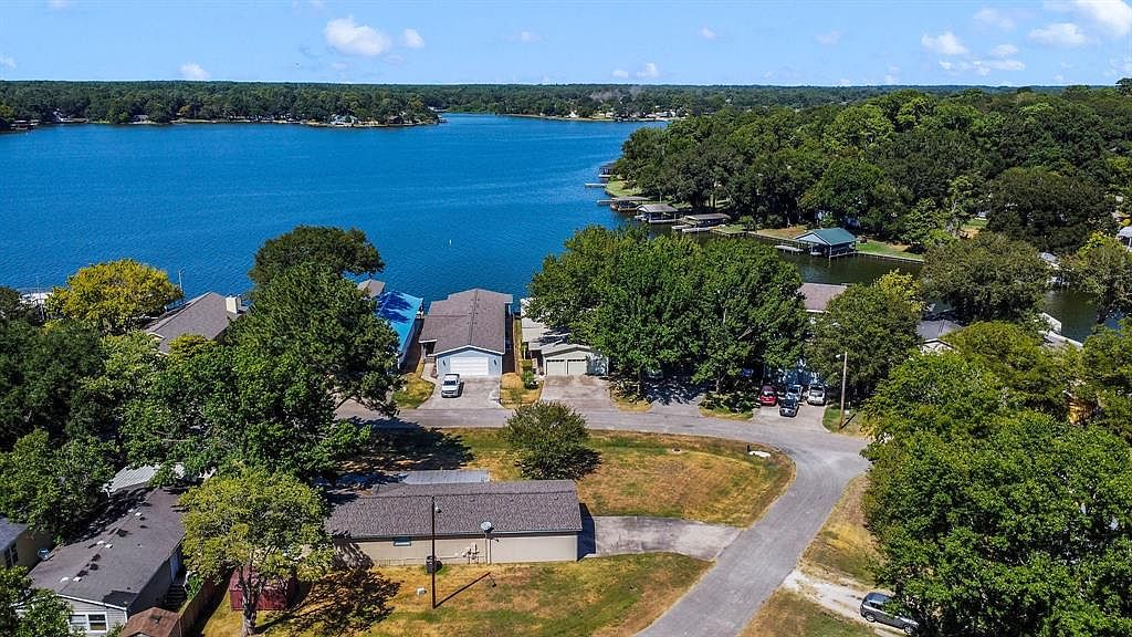 14208 Shadow Bay Dr, Willis, TX 77318 Zillow