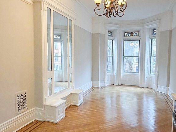 3rd image of 578 Macon St #2