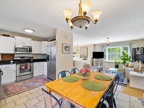 5th image of 6352 Spring Ave