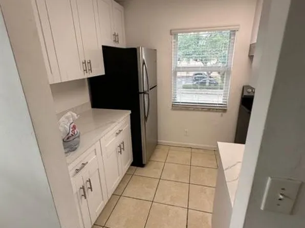 8806 NW 38th Dr #12, Coral Springs, FL 33065