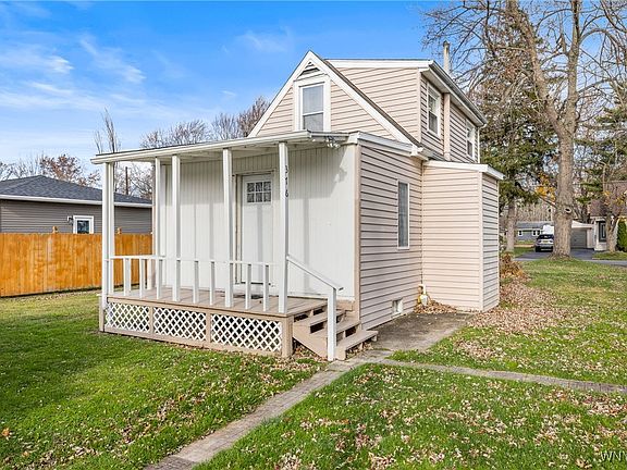 4th image of 376 Roger Ave