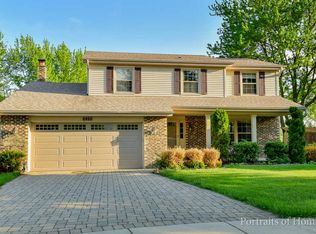 6850 Barrett St, Downers Grove, IL 60516