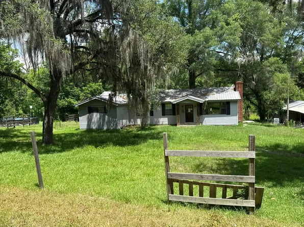 219 Dogwood Dr, Elm Grove, LA 71051