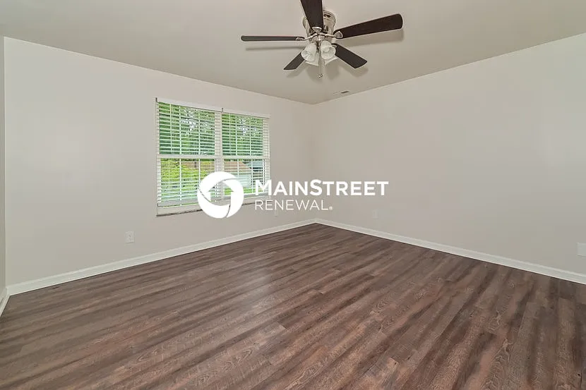 6509 Ellesmere Dr — Photo 2