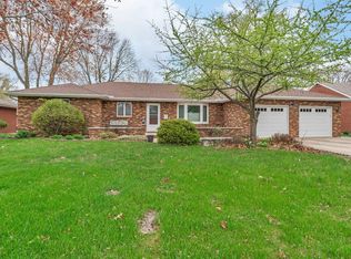 130 W 1st St, Coal City, IL 60416