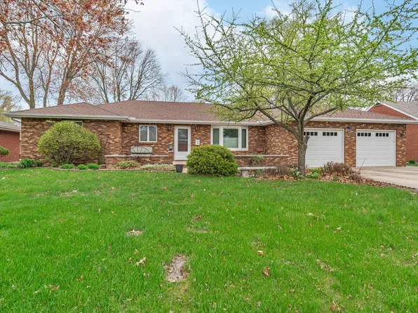 130 W 1st St, Coal City, IL 60416