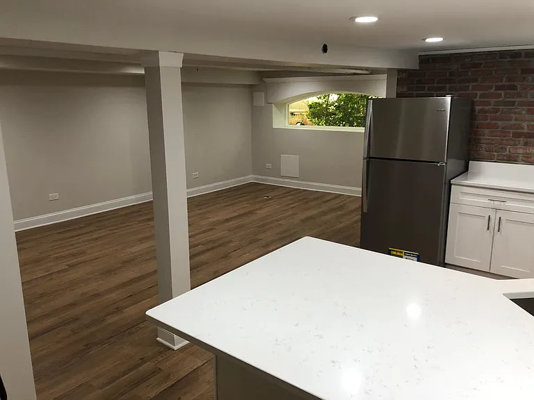 3743 N Sawyer Ave #0 — Photo 4