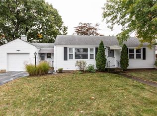 24 Broad St, Warwick, RI 02888