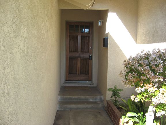 2nd image of 2025 W Harvard St