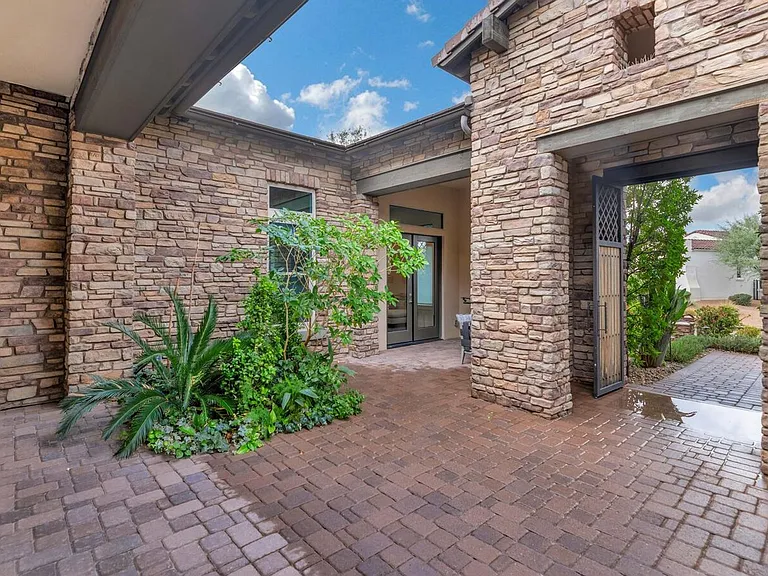 5413 E Juniper Canyon Dr — Photo 18