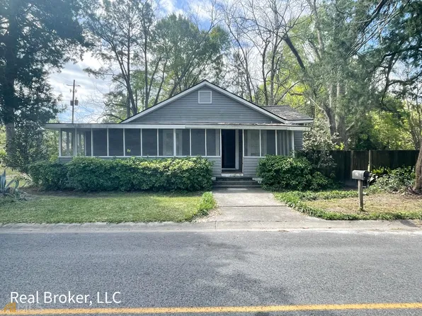 155 Hopkins St, Waycross, GA 31501