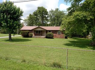 5180 Betts Rd, Greenbrier, TN 37073