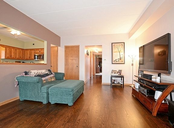 5th image of 17806 Bernard Dr APT 2A