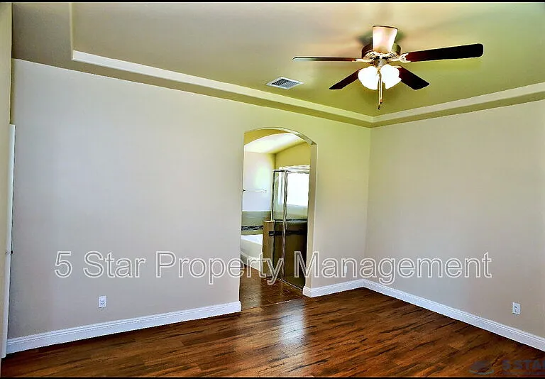 2200 Willie Mier St — Photo 26