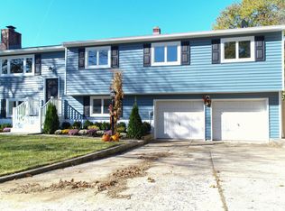 524 East Rd, Belford, NJ 07718