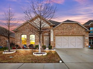 8233 Spruce Meadows Dr, Fort Worth, TX 76244