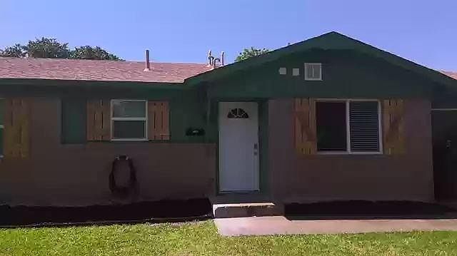 1st image of 410 Rosewood Hills Dr