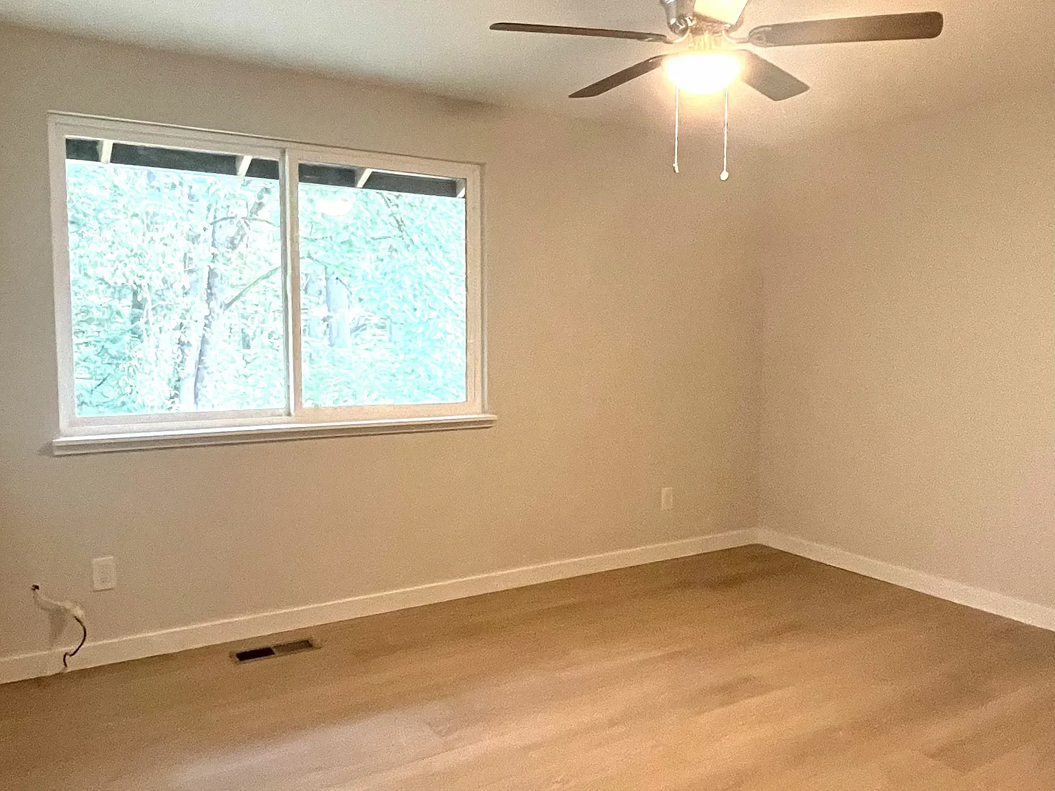 4 bed, 2450 sqft, $3,795 — Photo 4