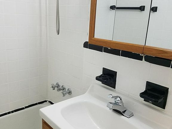 5th image of 1815 E 17th St APT 1E