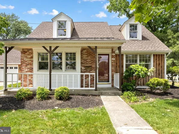 497 Austin Ave, Barrington, NJ 08007