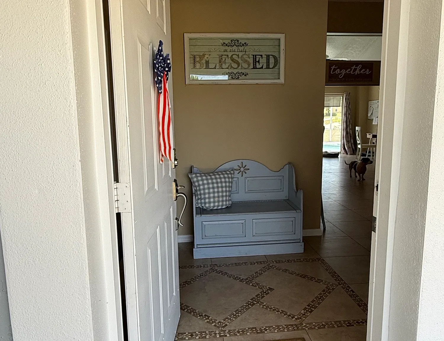 4 bed, 1838 sqft, $2,550 — Photo 4