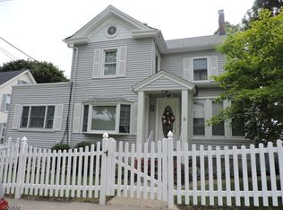 4 Townsend St, Newton, NJ 07860