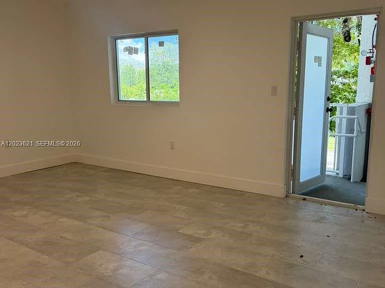147 NW 59th St #305 — Photo 18