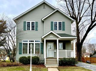 483 Ridgeland Ave, Valparaiso, IN 46385