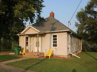 405 S Davis St, Bloomfield, IA 52537