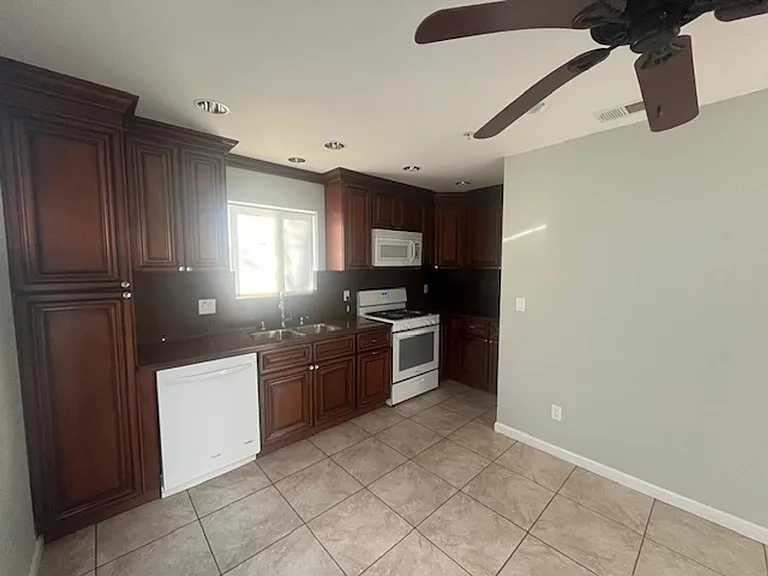 11346 Havstad Dr — Photo 9