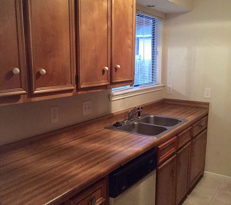 1st image of 1008 Columbia St APT A