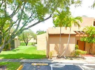 9831 NW 13th St #163, Pembroke Pines, FL 33024