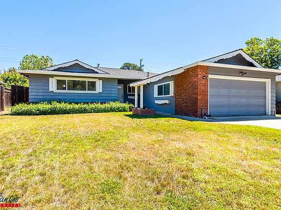 2nd image of 2564 Malaga Dr
