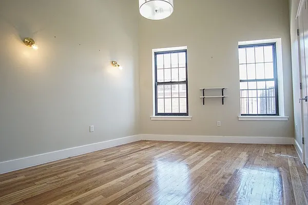 Rented by Lofts and Flats LLC | media 3