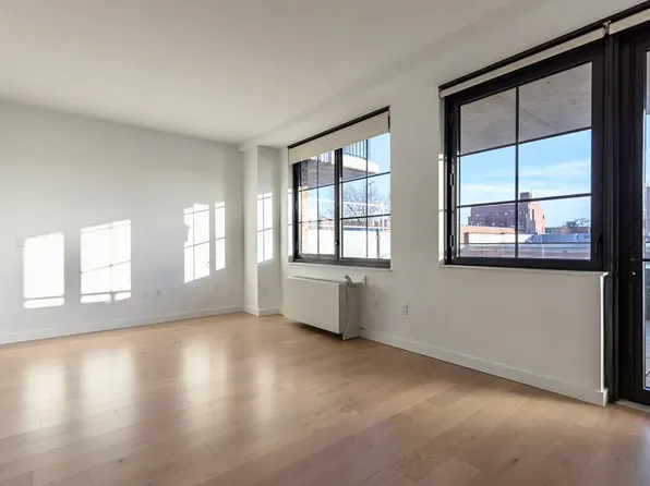 (undisclosed Address), Flushing, NY 11354