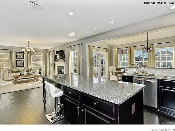 3rd image of 6747 Carradale Way #128