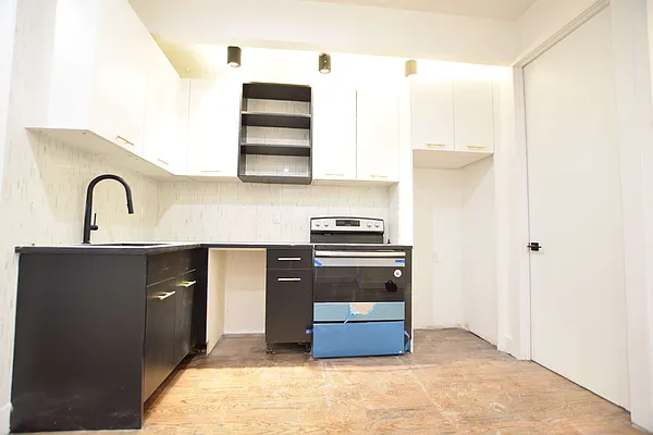 Rented by null | media 53